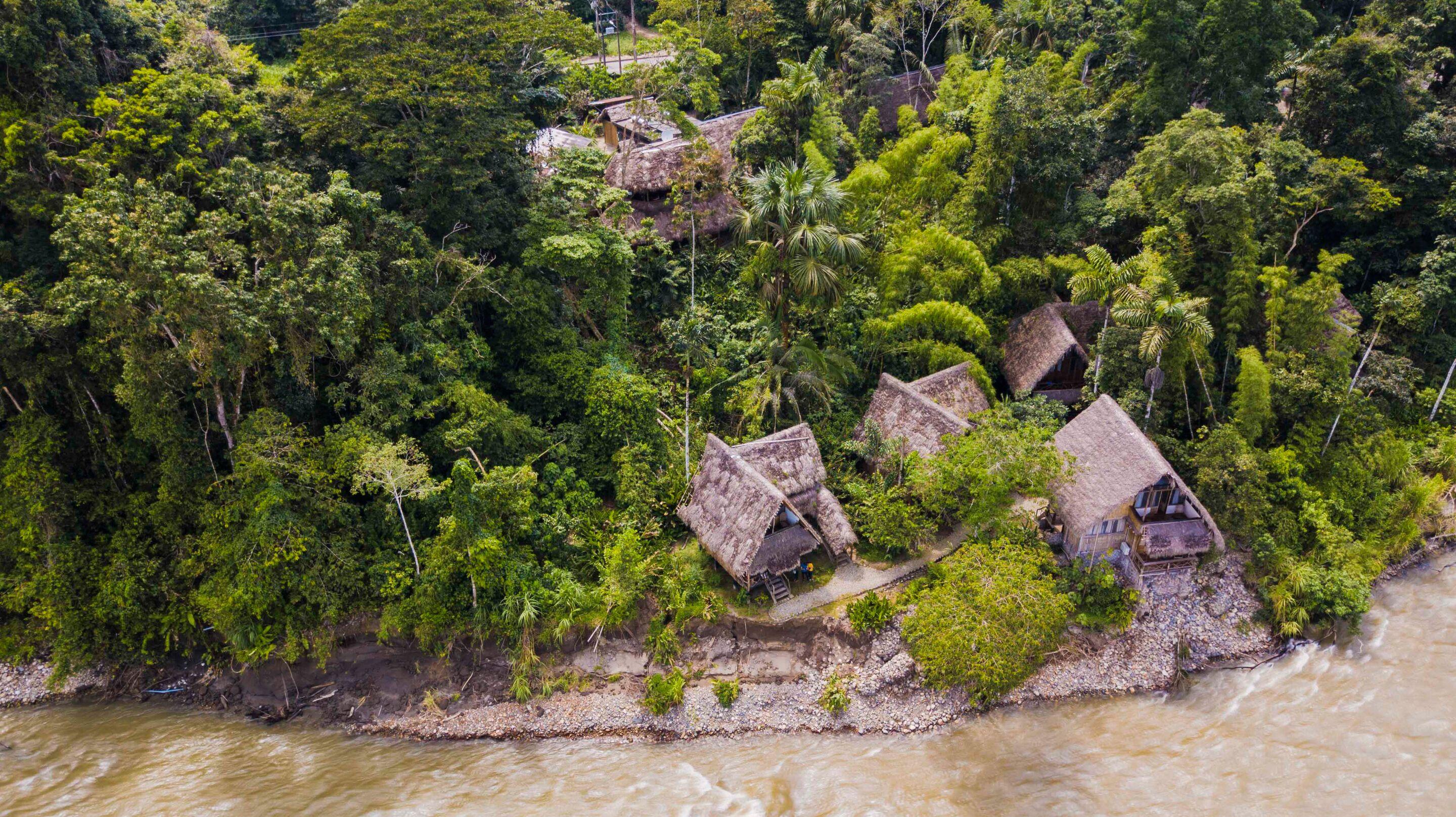 Selina Amazon Tena Bagian luar foto