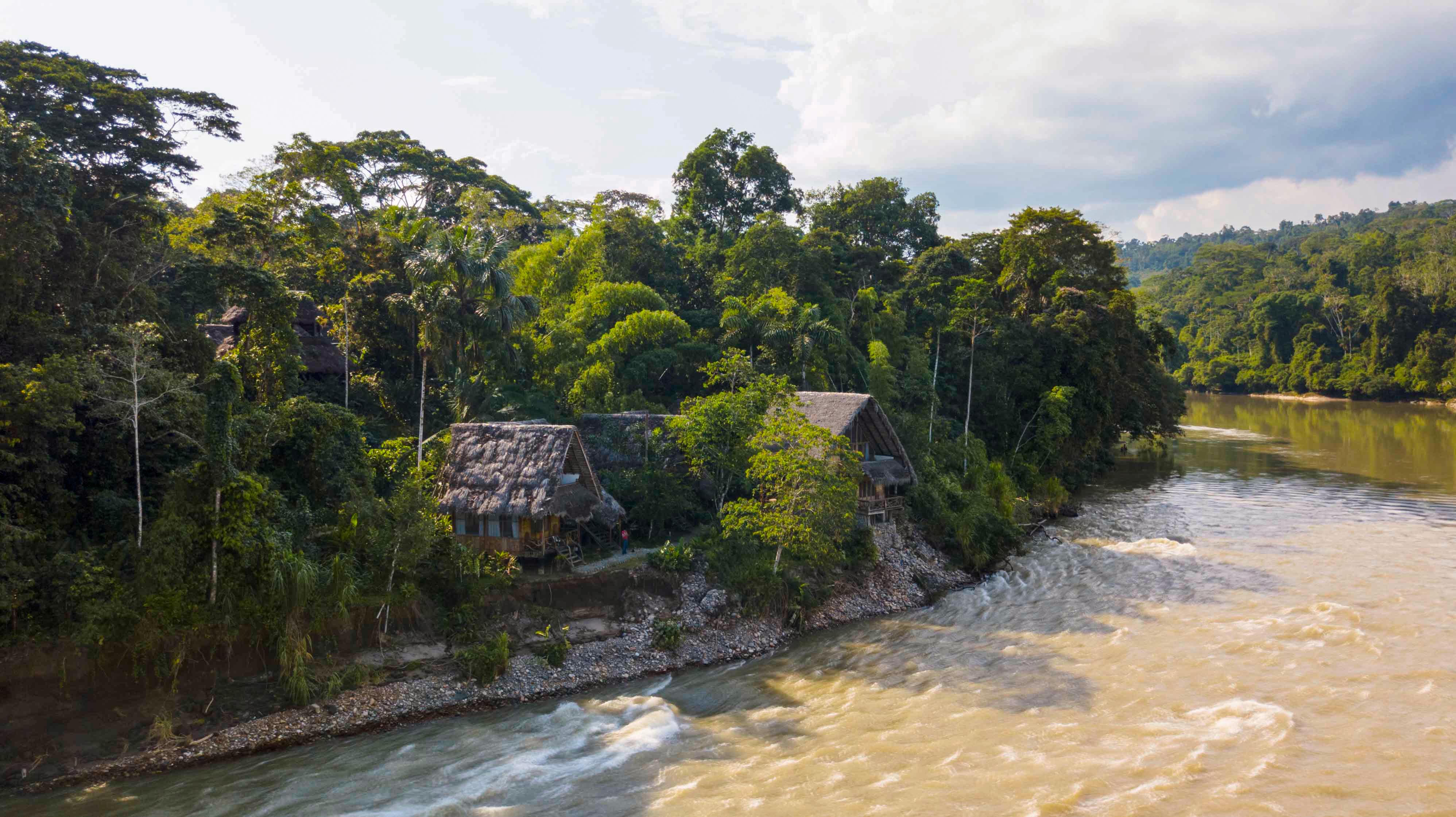 Selina Amazon Tena Bagian luar foto